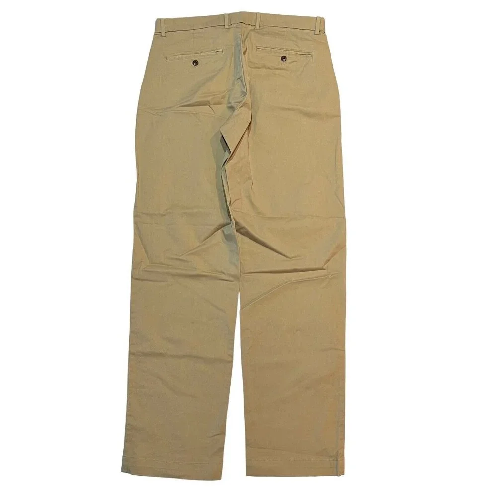 NWT GAP Men's Relaxed Khaki Pants 33x32 Beige Stretch #472761